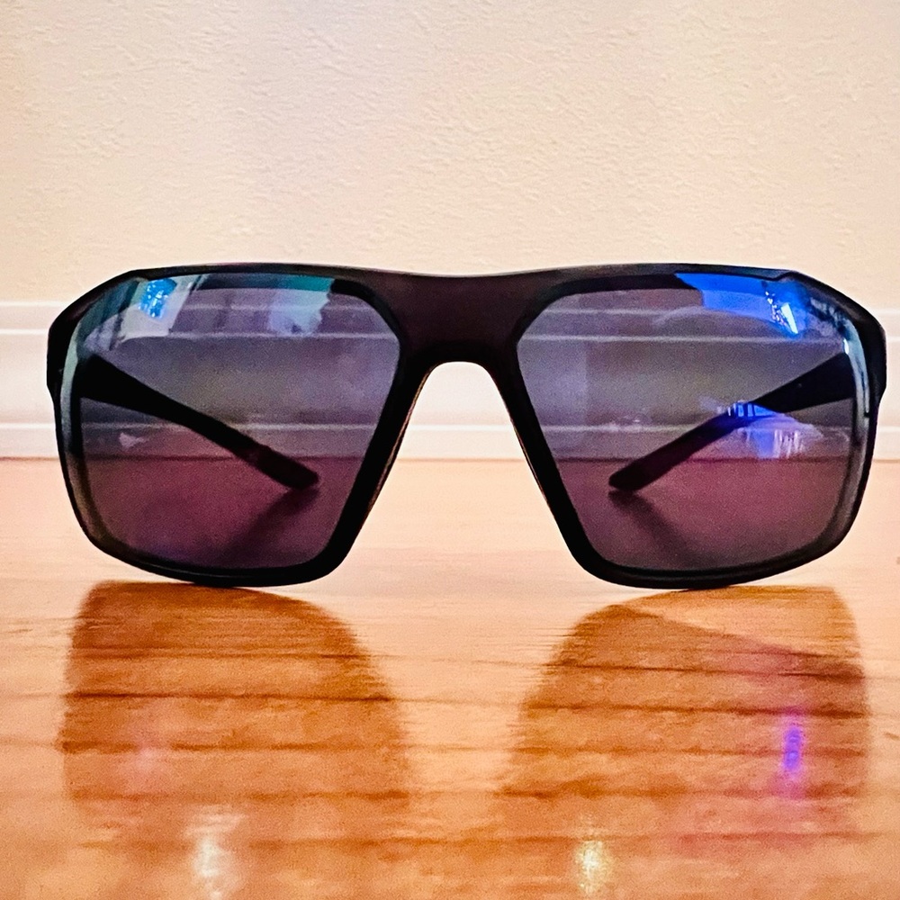 NIKE WINDSTORM POLARIZED SUNGLASSES